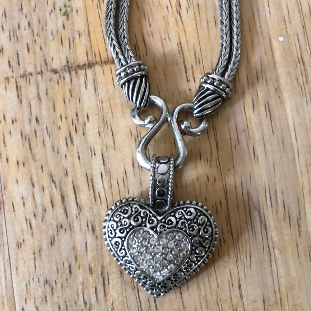 Lia Sophia heart necklace - Picture 2 of 3